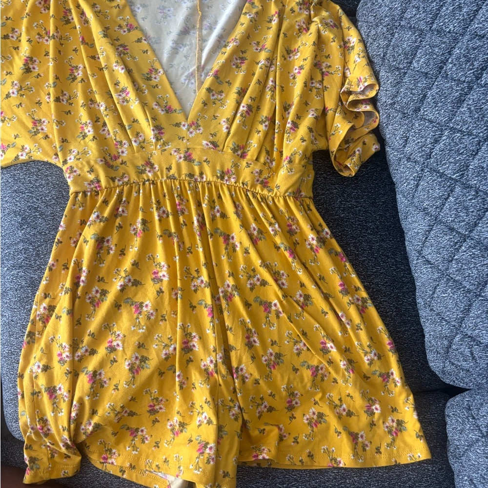 Windsor Yellow Floral Short Sleeve Romper
